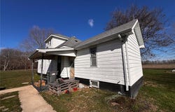 20040 Boulder Road, Boulder, IL 62231