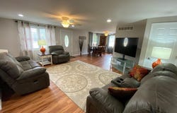 156 W ADAMS Street, Greenview, IL 62642
