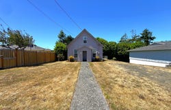 1678 MEADE ST, North Bend, OR 97459