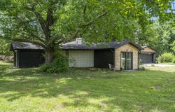 6407 N 25th Street, Ozark, MO 65721