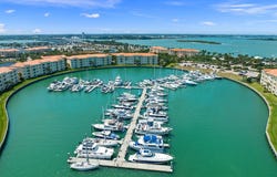 17 Harbour Isle Drive W, Hutchinson Island, FL 34949
