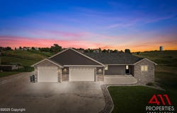 205 Mountain Shadow Dr -, Gillette, WY 82718