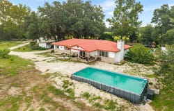 1750 SW 17th Ter, Bell, FL 32619