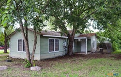 803 3rd Street, Lockhart, TX 78644