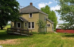 8765 Beckett, Johannesburg, MI 49751