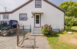 1957 Rodman St, Fall River, MA 02721