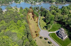 105 Ocean Breeze Drive, Yorktown, VA 23692