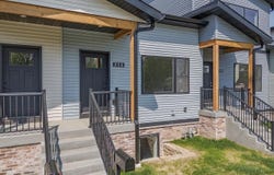 216 S Dewey Avenue, Reedsburg, WI 53959