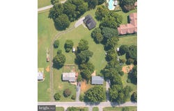 20821 BROOKE KNOLLS RD, GAITHERSBURG, MD 20882