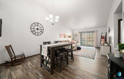2424 E Meadowside Pl, Sioux Falls, SD 57108