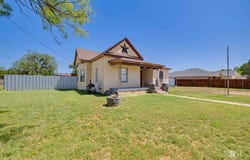 606 E 17th St, San Angelo, TX 76903