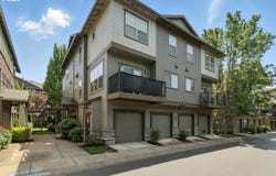 672 NE NEWSTEAD LN, Hillsboro, OR 97006