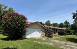 599 Levias RD, marion, KY 42064