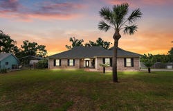 1415 NE 1st Ave, Steinhatchee, FL 32539