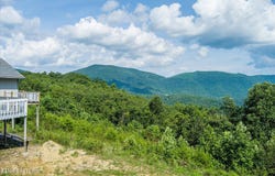 82 Browns Gap Rd, Crossville, TN 38555