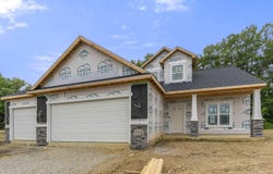 4146 Centerstone Parkway, New Haven, IN 46774
