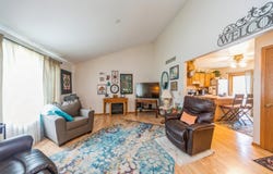 1012 E Competine Street unit: 201, Knoxville, IA 50138