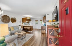 408 Saint Charles Court, Charleston, SC 29407