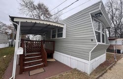 8 Kane Lane, Hazlet, NJ 07734