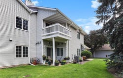 3566 Blue Jay Way, Eagan, MN 55123