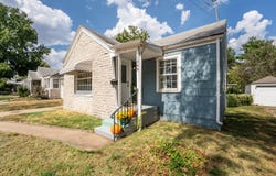 1349 E Stanford Street, Springfield, MO 65804