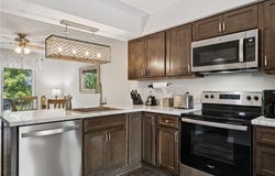 900 Talon Ct, Allegheny Twp, PA 15656