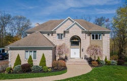 10 Smock Ct, Montville Twp., NJ 07082-1453