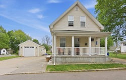 31 Wilbur, Taunton, MA 02780