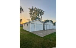123 N OAK Street, Williamsfield, IL 61489