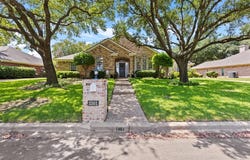 1301 WESTERN RIDGE Drive, Woodway, TX 76712