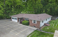 6281 Stadium Drive, Kalamazoo, MI 49009