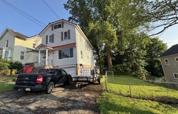 33 Maple Avenue, Carbondale, PA 18407