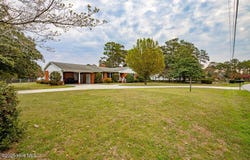 2605 W Forest Drive, Newport, NC 28570