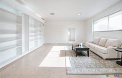 305 N Laurent Street, Victoria, TX 77901