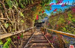 31888 Sea Level Dr, Malibu, CA 90265