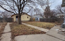 931 Beach Ave SE, Huron, SD 57350