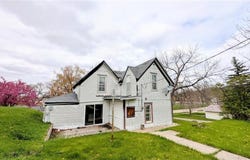 112 Bluff Street E, Lake Benton, MN 56149