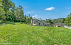 831 Montdale Road, Scott Twp, PA 18447