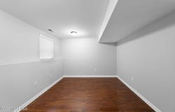 21 Abby Road, Farmingdale, NJ 07727