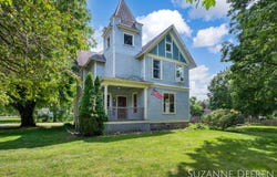 409 W Bridge Street, Lyons, MI 48851
