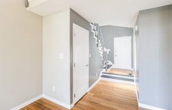 2405 81st Circle, Urbandale, IA 50322