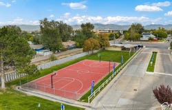 3704 S DEER VALLEY Dr, Magna, UT 84044