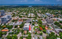 517 S 19th Ave, Hollywood, FL 33020