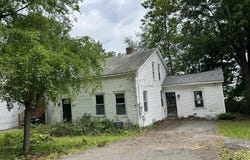 15 Florence Street, Augusta, ME 04330