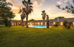 446 Quail Hollow, Adkins, TX 78101