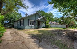 706 Sycamore Street, Commerce, TX 75428
