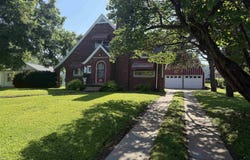 1415 Madison Avenue, Burlington, IA 52601