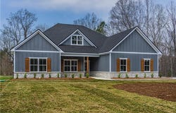 1847 Lee Road 288, Smiths Station, AL 36877