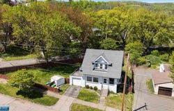 5911 Elinor St., Duluth, MN 55807