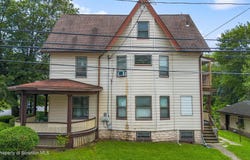 1747 Madison Avenue, Dunmore, PA 18509